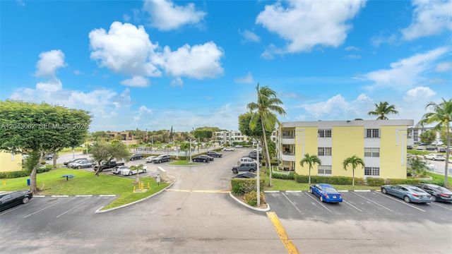 10755 SW 108th Ave 304, Miami, FL 33176