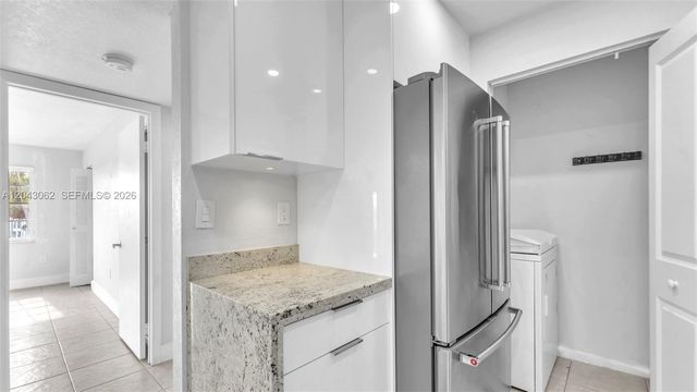 10755 SW 108th Ave 304, Miami, FL 33176