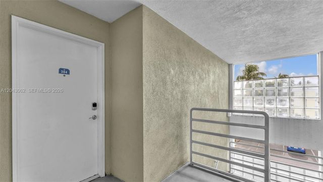 10755 SW 108th Ave 304, Miami, FL 33176