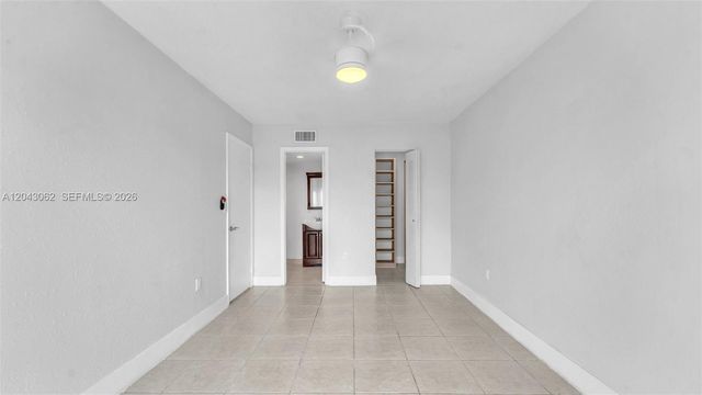10755 SW 108th Ave 304, Miami, FL 33176