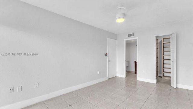 10755 SW 108th Ave 304, Miami, FL 33176