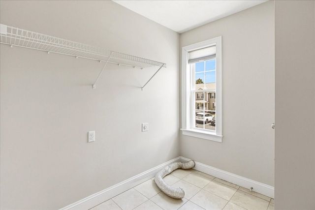 101 Cherry St 8, Plymouth, MA 02360