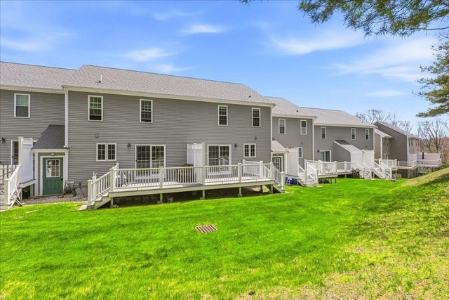 101 Cherry St 8, Plymouth, MA 02360