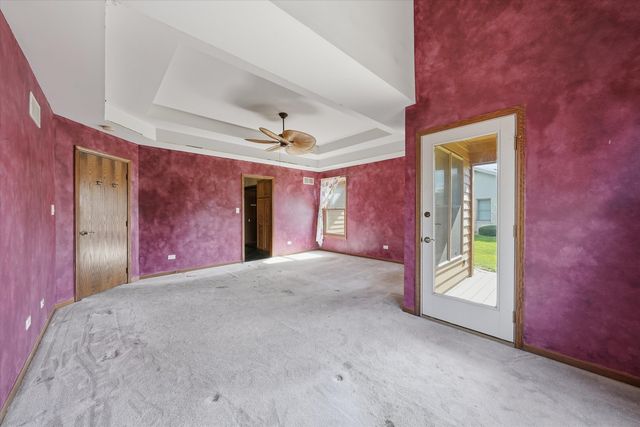 1544 Wayne Drive, Crete, IL 60417