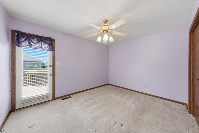 1544 Wayne Drive, Crete, IL 60417