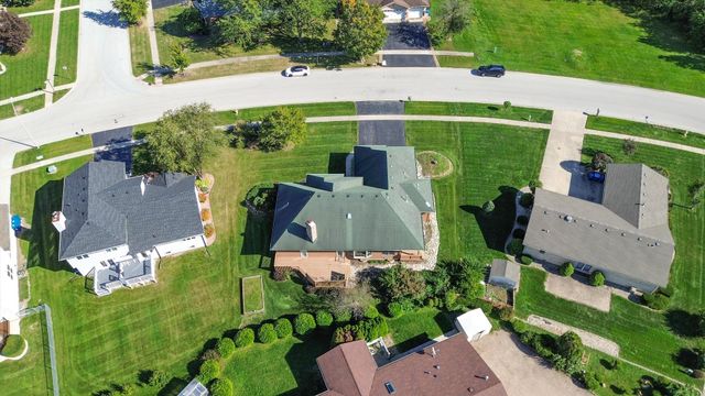 1544 Wayne Drive, Crete, IL 60417