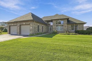 1544 Wayne Drive, Crete, IL 60417