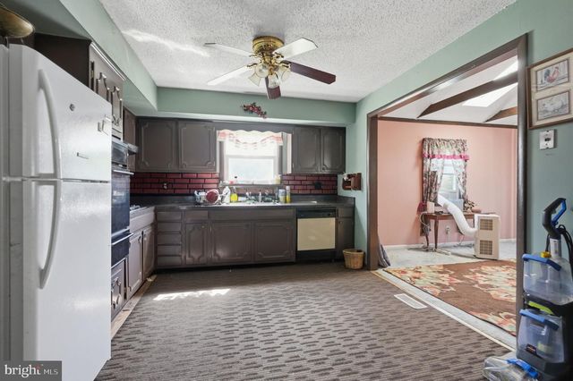 713 W LINCOLN AVE, Magnolia, NJ 08049