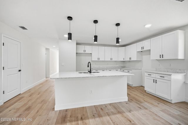 5243 SHENANDOAH Avenue, Jacksonville, FL 32254