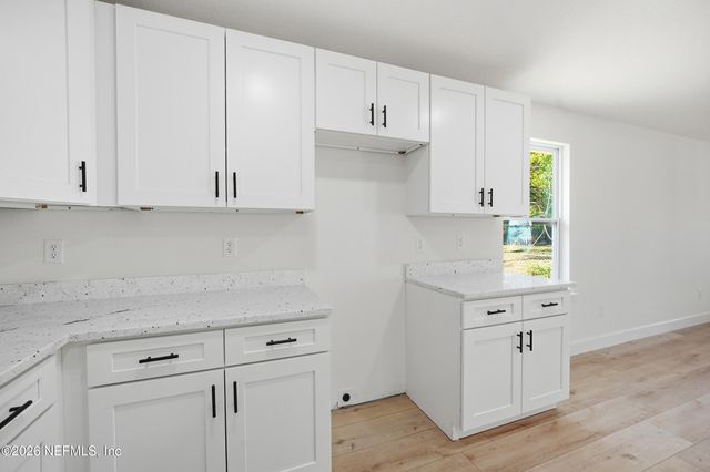 5243 SHENANDOAH Avenue, Jacksonville, FL 32254