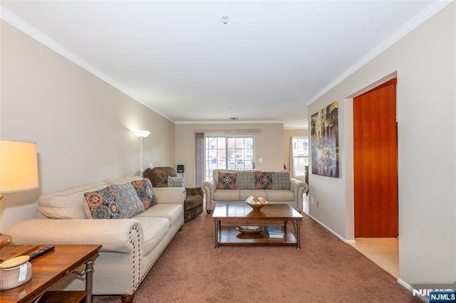 146 E Whisper Way, Roxbury Township, NJ 07852