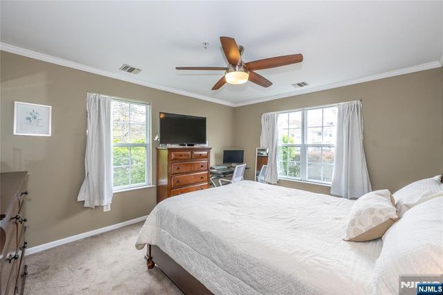 146 E Whisper Way, Roxbury Township, NJ 07852