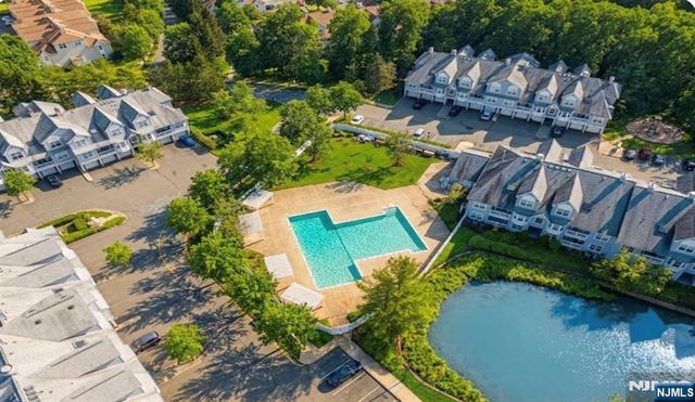 146 E Whisper Way, Roxbury Township, NJ 07852
