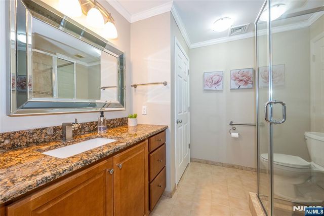146 E Whisper Way, Roxbury Township, NJ 07852