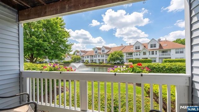 146 E Whisper Way, Roxbury Township, NJ 07852