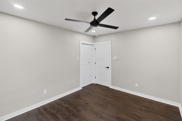 428 Van Molan Street, Houston, TX 77022