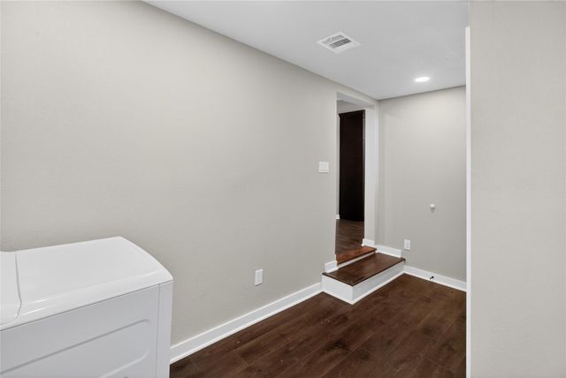 428 Van Molan Street, Houston, TX 77022