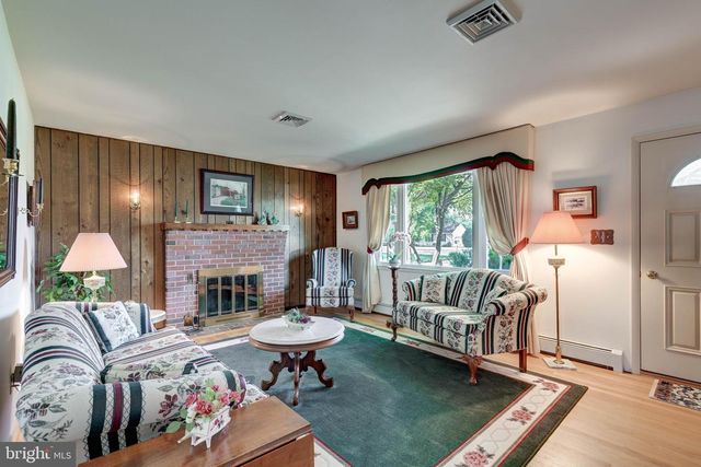 1648 DEER PARK RD, Finksburg, MD 21048