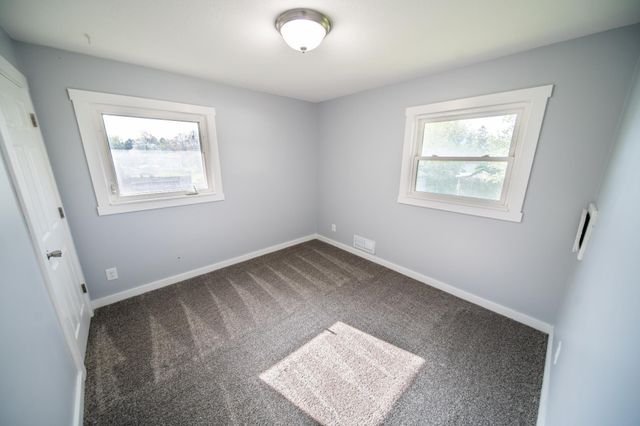 2020 23rd St NW, Rochester, MN 55901