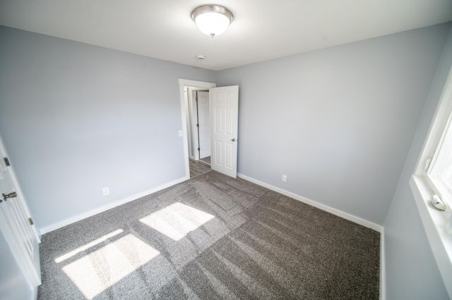 2020 23rd St NW, Rochester, MN 55901