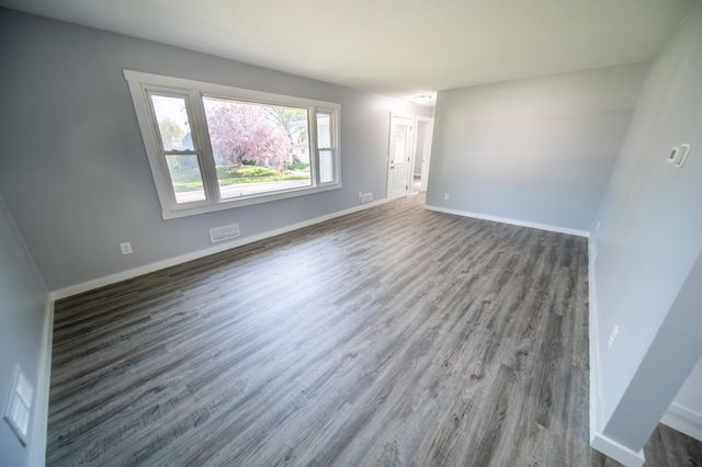 2020 23rd St NW, Rochester, MN 55901