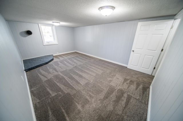 2020 23rd St NW, Rochester, MN 55901