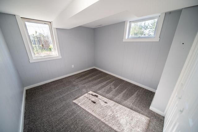 2020 23rd St NW, Rochester, MN 55901