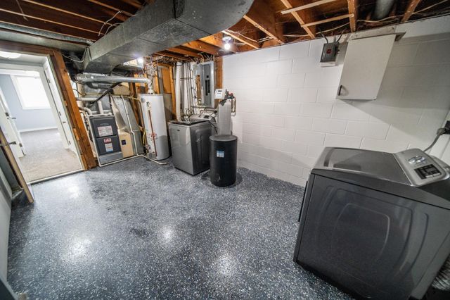 2020 23rd St NW, Rochester, MN 55901