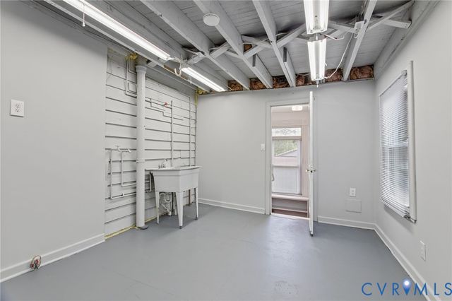 802 S Center St, Ashland, VA 23005