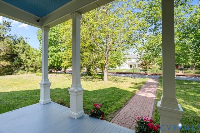 802 S Center St, Ashland, VA 23005