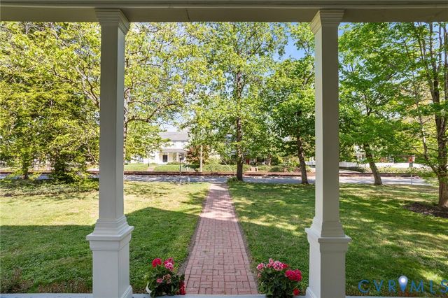 802 S Center St, Ashland, VA 23005