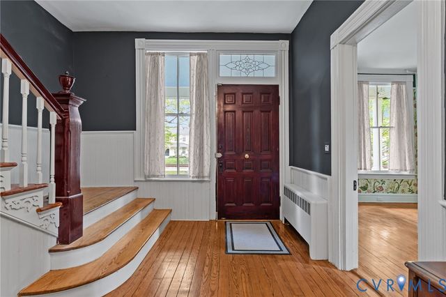 802 S Center St, Ashland, VA 23005