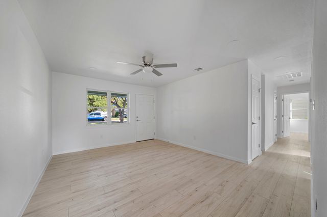 615 Johnson Drive, Duncanville, TX 75116