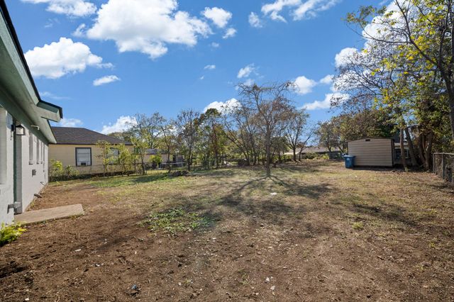 615 Johnson Drive, Duncanville, TX 75116