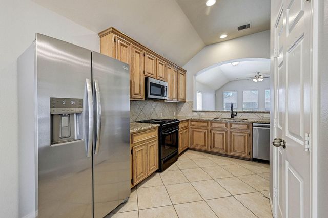 18923 Bluestone Hollow Lane, Tomball, TX 77377