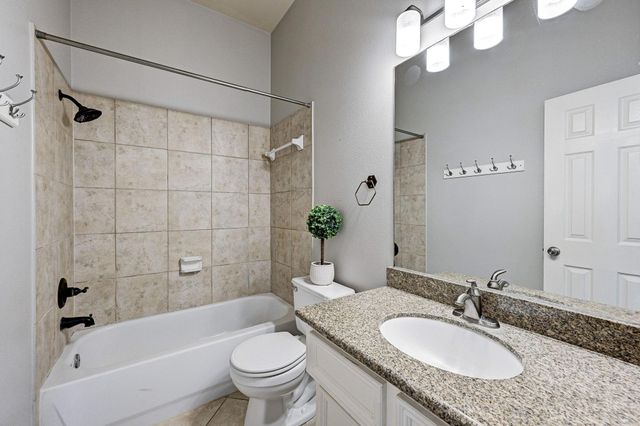 18923 Bluestone Hollow Lane, Tomball, TX 77377