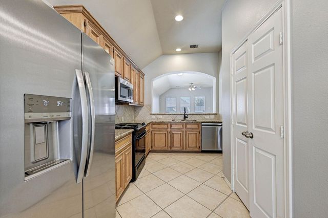 18923 Bluestone Hollow Lane, Tomball, TX 77377