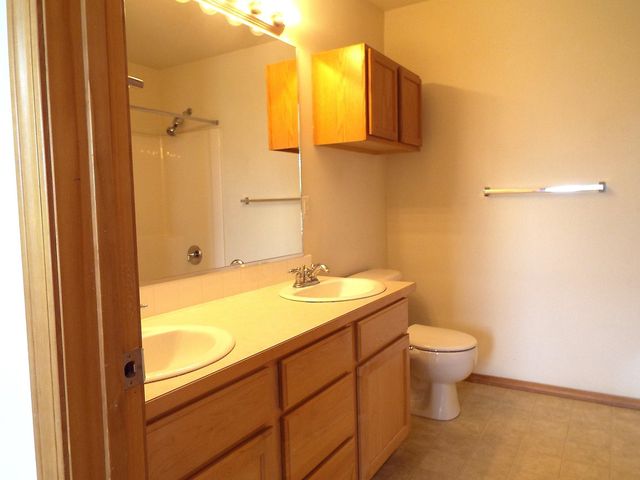 9318 N Oak St, Spokane, WA 99208
