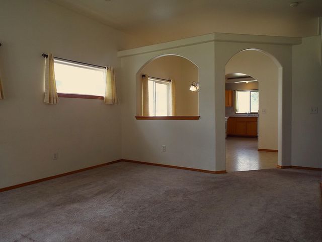 9318 N Oak St, Spokane, WA 99208