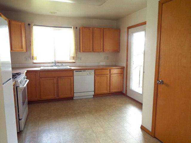 9318 N Oak St, Spokane, WA 99208