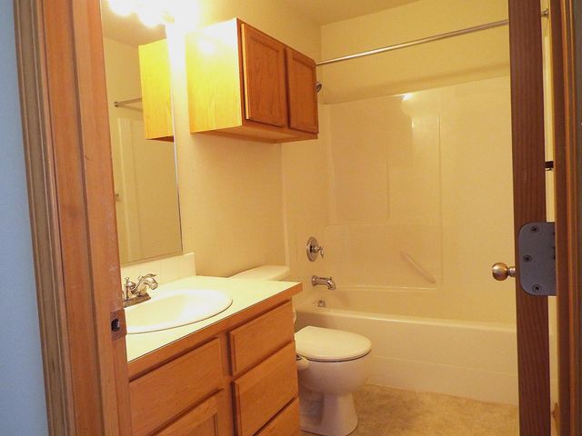 9318 N Oak St, Spokane, WA 99208