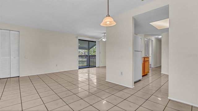 122 LOBLOLLY COURT C, Oldsmar, FL 34677
