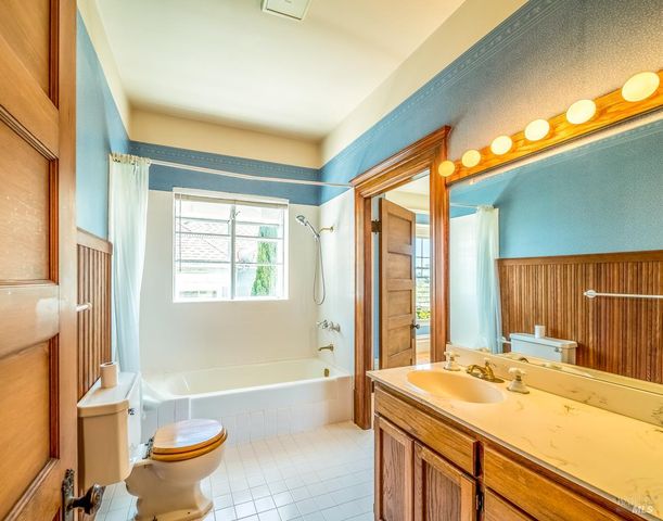 912 York St, Vallejo, CA 94590