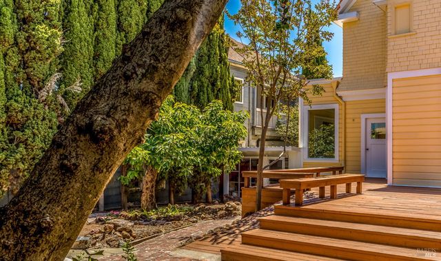 912 York St, Vallejo, CA 94590