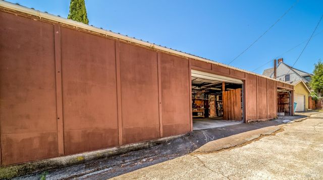 912 York St, Vallejo, CA 94590