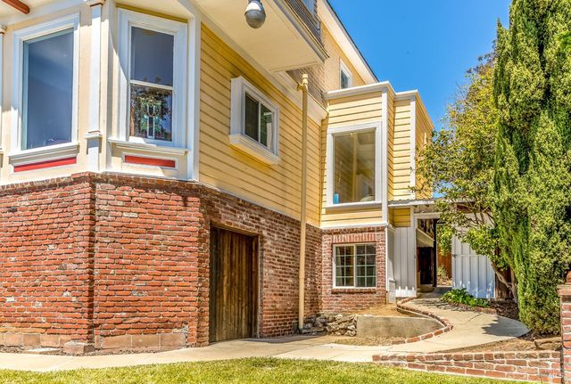 912 York St, Vallejo, CA 94590