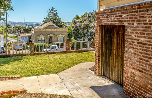 912 York St, Vallejo, CA 94590