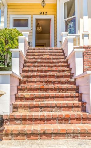 912 York St, Vallejo, CA 94590
