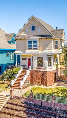 912 York St, Vallejo, CA 94590