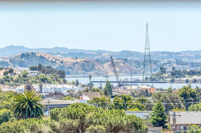 912 York St, Vallejo, CA 94590